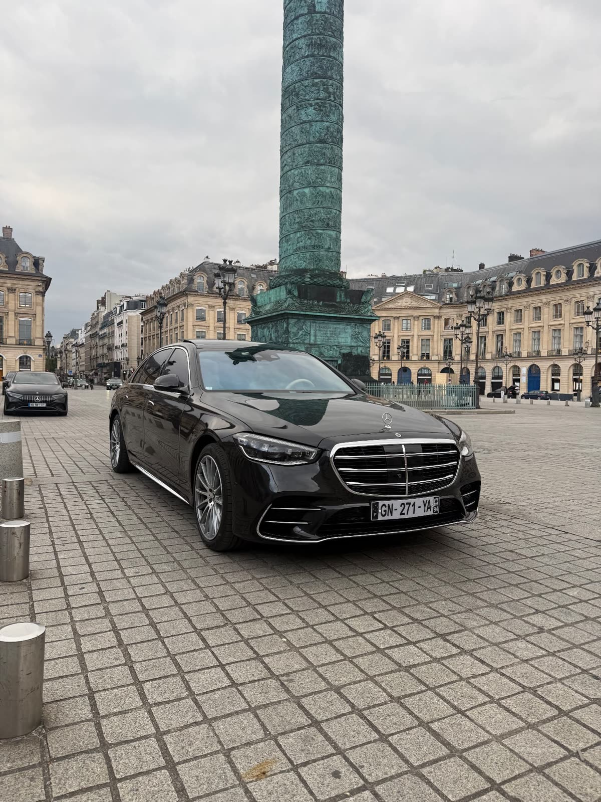 Illustration d’une Mercedes Classe S noire